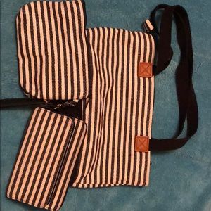 Thirty-one 3 piece set small tote/wallet/wristlet